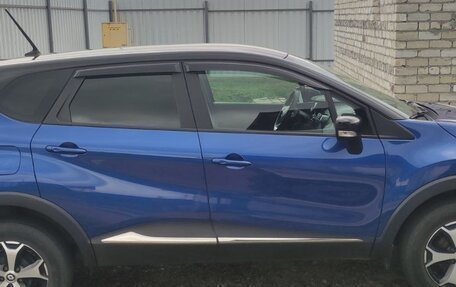 Renault Kaptur I рестайлинг, 2020 год, 1 900 000 рублей, 6 фотография