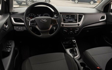 Hyundai Solaris II рестайлинг, 2021 год, 1 340 000 рублей, 6 фотография