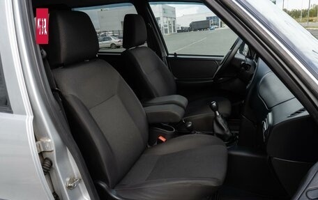 Chevrolet Niva I рестайлинг, 2020 год, 750 000 рублей, 7 фотография
