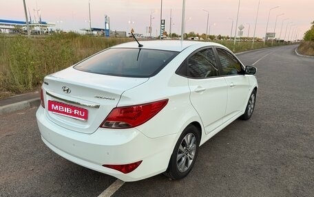 Hyundai Solaris II рестайлинг, 2015 год, 1 400 000 рублей, 6 фотография