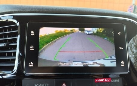Mitsubishi Outlander III рестайлинг 3, 2018 год, 1 730 000 рублей, 20 фотография