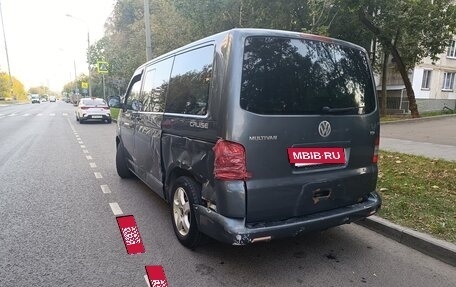 Volkswagen Multivan T5, 2005 год, 650 000 рублей, 3 фотография