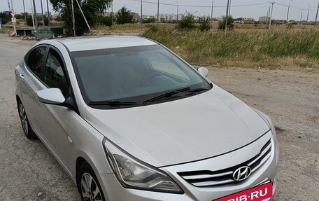 Hyundai Solaris II рестайлинг, 2016 год, 1 250 000 рублей, 3 фотография