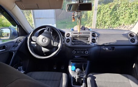 Volkswagen Tiguan I, 2011 год, 900 000 рублей, 7 фотография