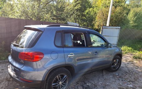 Volkswagen Tiguan I, 2011 год, 900 000 рублей, 4 фотография