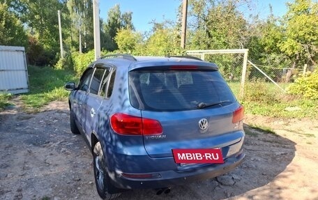 Volkswagen Tiguan I, 2011 год, 900 000 рублей, 2 фотография