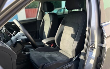 Volkswagen Tiguan II, 2021 год, 3 390 000 рублей, 8 фотография