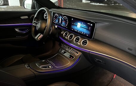 Mercedes-Benz E-Класс, 2021 год, 4 800 000 рублей, 30 фотография