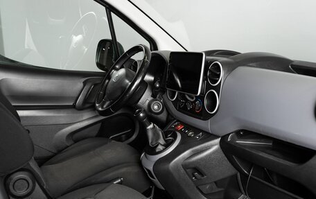 Peugeot Partner II рестайлинг 2, 2017 год, 1 093 000 рублей, 4 фотография
