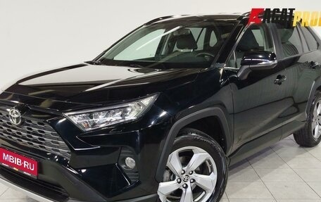 Toyota RAV4, 2021 год, 3 250 000 рублей, 1 фотография