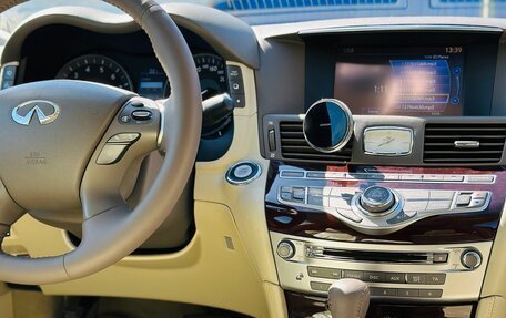 Infiniti Q70 I, 2015 год, 2 550 000 рублей, 10 фотография