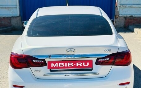 Infiniti Q70 I, 2015 год, 2 550 000 рублей, 7 фотография
