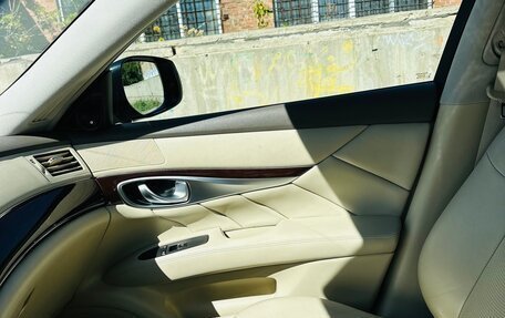 Infiniti Q70 I, 2015 год, 2 550 000 рублей, 12 фотография