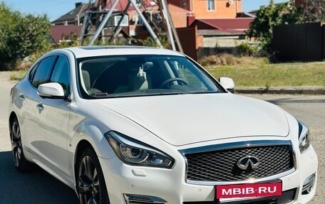 Infiniti Q70 I, 2015 год, 2 550 000 рублей, 3 фотография