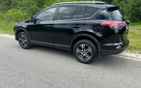 Toyota RAV4, 2017 год, 2 950 000 рублей, 5 фотография