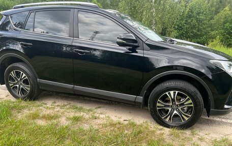 Toyota RAV4, 2017 год, 2 950 000 рублей, 9 фотография