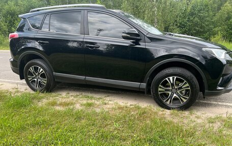 Toyota RAV4, 2017 год, 2 950 000 рублей, 10 фотография