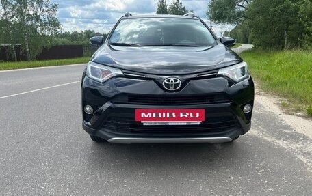 Toyota RAV4, 2017 год, 2 950 000 рублей, 13 фотография