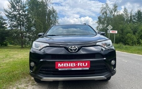 Toyota RAV4, 2017 год, 2 950 000 рублей, 18 фотография