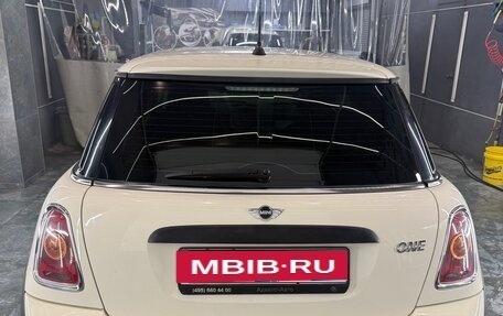 MINI Hatch, 2010 год, 850 000 рублей, 4 фотография
