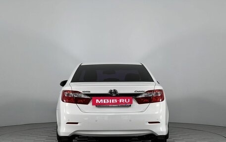 Toyota Camry, 2012 год, 1 550 000 рублей, 6 фотография