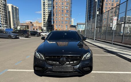Mercedes-Benz E-Класс, 2019 год, 2 700 000 рублей, 7 фотография