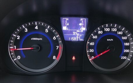 Hyundai Solaris II рестайлинг, 2015 год, 1 100 000 рублей, 16 фотография