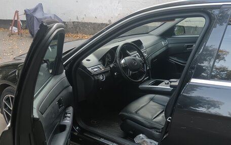 Mercedes-Benz E-Класс, 2015 год, 1 550 000 рублей, 10 фотография