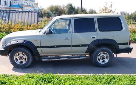 Toyota Land Cruiser 80 рестайлинг, 1997 год, 1 125 000 рублей, 6 фотография