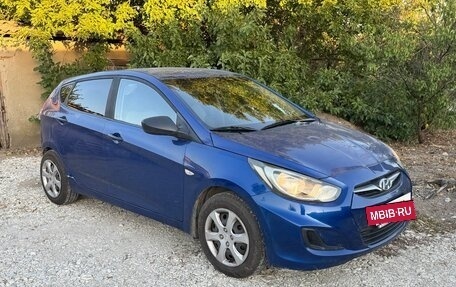 Hyundai Solaris II рестайлинг, 2012 год, 360 000 рублей, 5 фотография