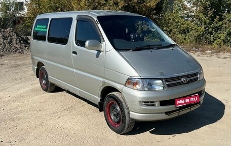Toyota Regius, 1997 год, 750 000 рублей, 1 фотография