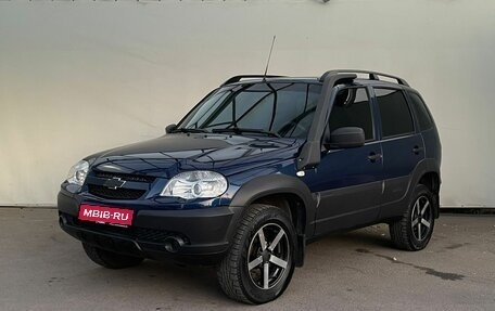 Chevrolet Niva I рестайлинг, 2018 год, 870 000 рублей, 1 фотография