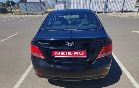 Hyundai Solaris II рестайлинг, 2016 год, 880 000 рублей, 3 фотография