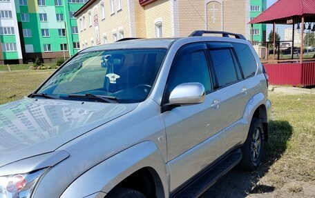 Toyota Land Cruiser Prado 120 рестайлинг, 2006 год, 1 950 000 рублей, 2 фотография