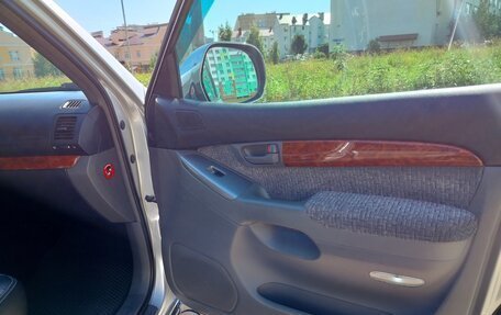 Toyota Land Cruiser Prado 120 рестайлинг, 2006 год, 1 950 000 рублей, 11 фотография