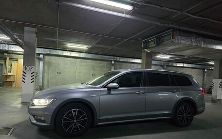 Volkswagen Passat B8 рестайлинг, 2017 год, 2 950 000 рублей, 8 фотография