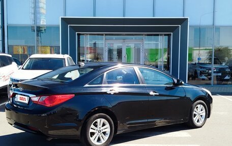 Hyundai Sonata VI, 2010 год, 880 000 рублей, 5 фотография