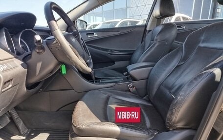 Hyundai Sonata VI, 2010 год, 880 000 рублей, 11 фотография