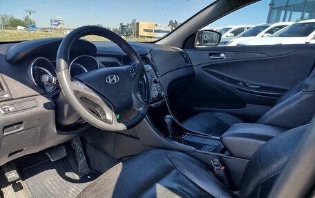Hyundai Sonata VI, 2010 год, 880 000 рублей, 17 фотография