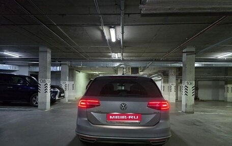 Volkswagen Passat B8 рестайлинг, 2017 год, 2 950 000 рублей, 4 фотография