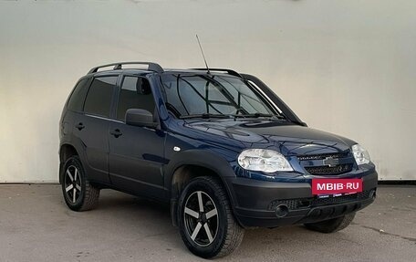 Chevrolet Niva I рестайлинг, 2018 год, 870 000 рублей, 2 фотография