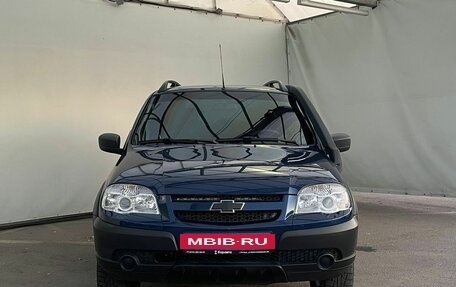Chevrolet Niva I рестайлинг, 2018 год, 870 000 рублей, 3 фотография