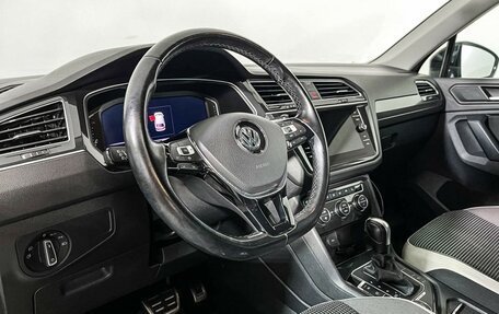 Volkswagen Tiguan II, 2019 год, 2 597 000 рублей, 13 фотография