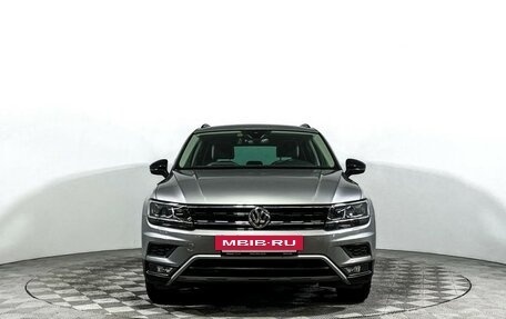 Volkswagen Tiguan II, 2019 год, 2 597 000 рублей, 2 фотография