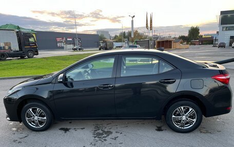 Toyota Corolla, 2017 год, 2 050 000 рублей, 2 фотография