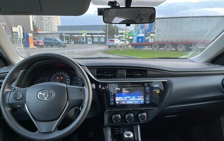 Toyota Corolla, 2017 год, 2 050 000 рублей, 5 фотография