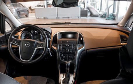 Opel Astra J, 2012 год, 732 000 рублей, 17 фотография