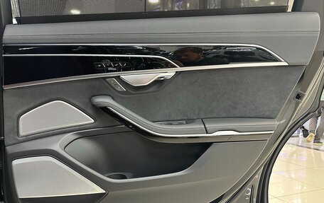 Audi A8, 2025 год, 17 999 000 рублей, 38 фотография