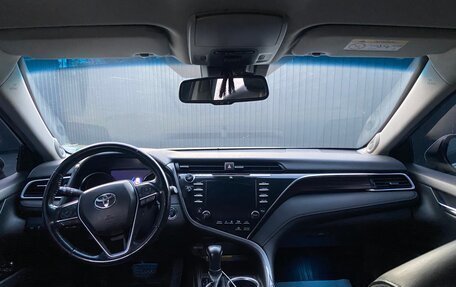 Toyota Camry, 2019 год, 2 590 000 рублей, 6 фотография