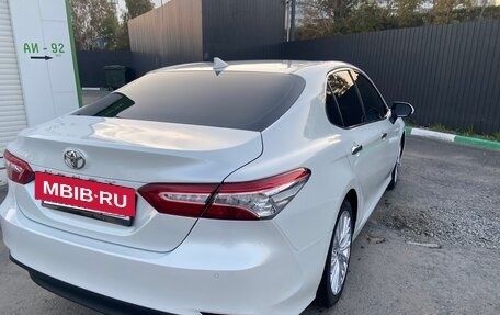Toyota Camry, 2019 год, 2 590 000 рублей, 2 фотография